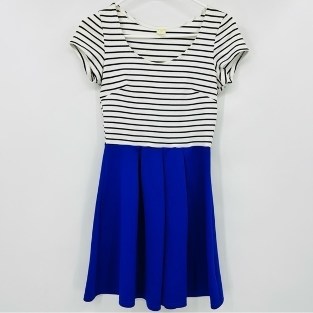 MARU Black/White Fitted Striped‎ Top & Royal Blue Pleated Skirt Dress Small